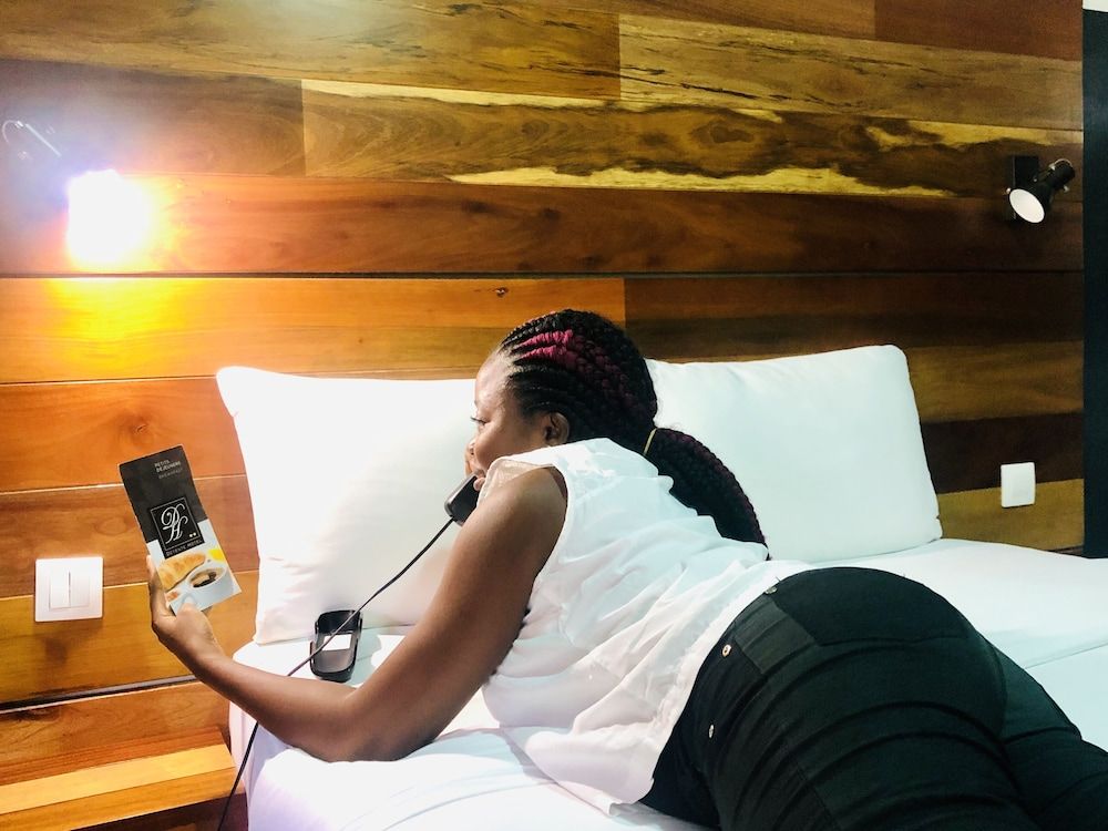 Détente Hôtel Double Room 16