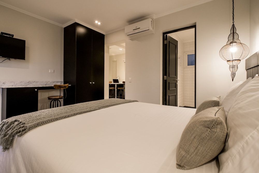 Apart Hotel B Superior Apartment, 1 Double Bed with Sofa bed