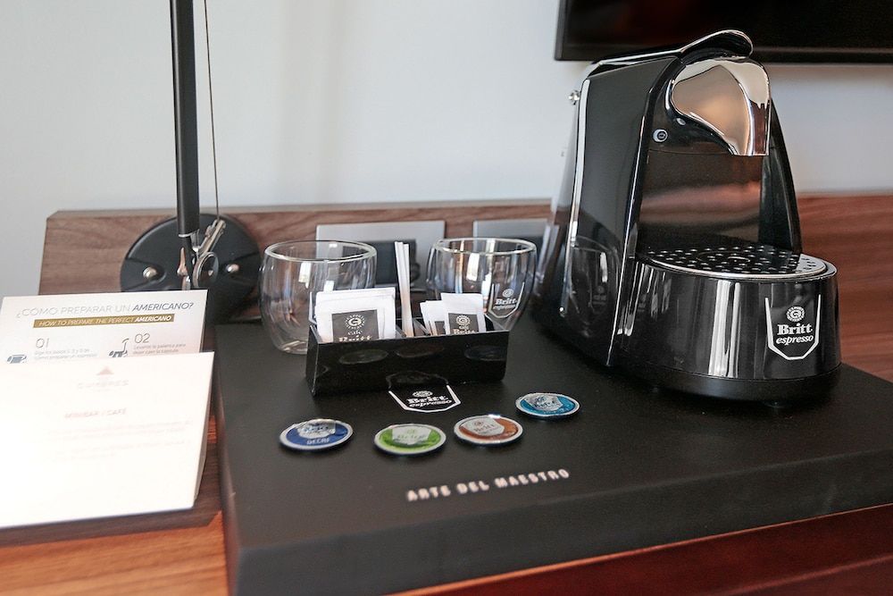 DoubleTree by Hilton Santiago Kennedy Room, 2 Twin Beds 6