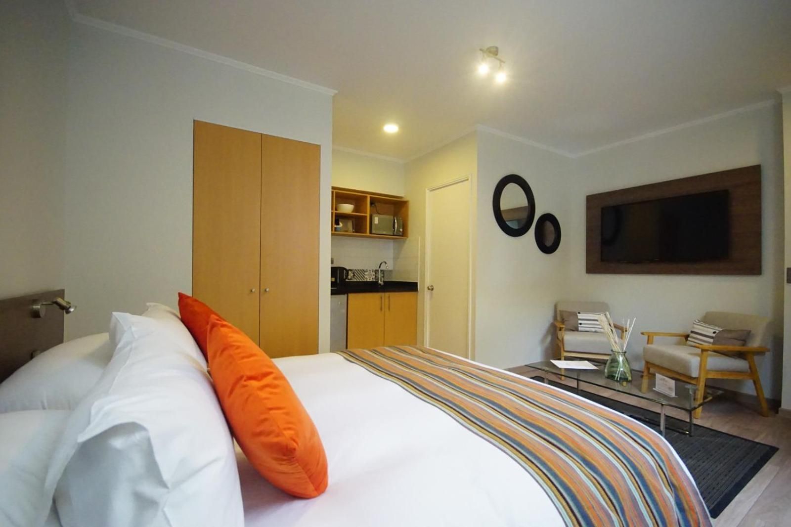 Studio Apartment