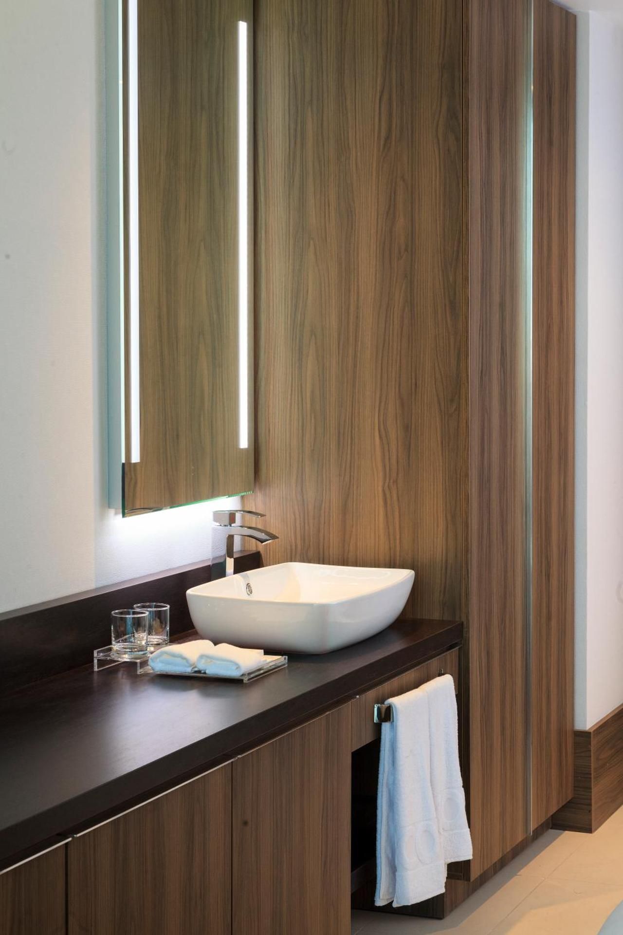 undefined ICON Hotel 8