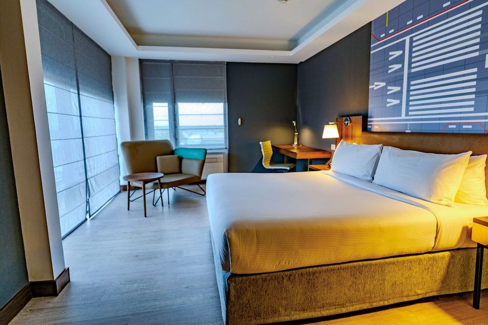 Room, 1 King Bed, Non Smoking