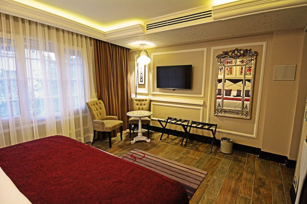 Hotel Sommelier Boutique Executive Double or Twin Room 7