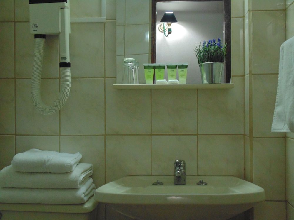 Hotel HD Natales Standard Triple Room 4