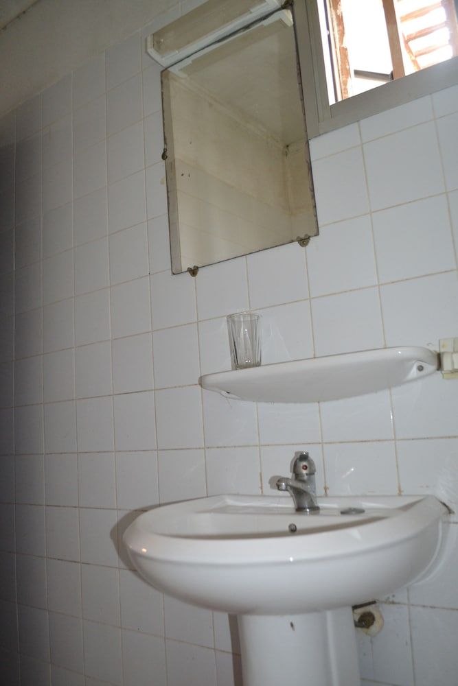 Hotel Le Diplomate Standard Double Room 4