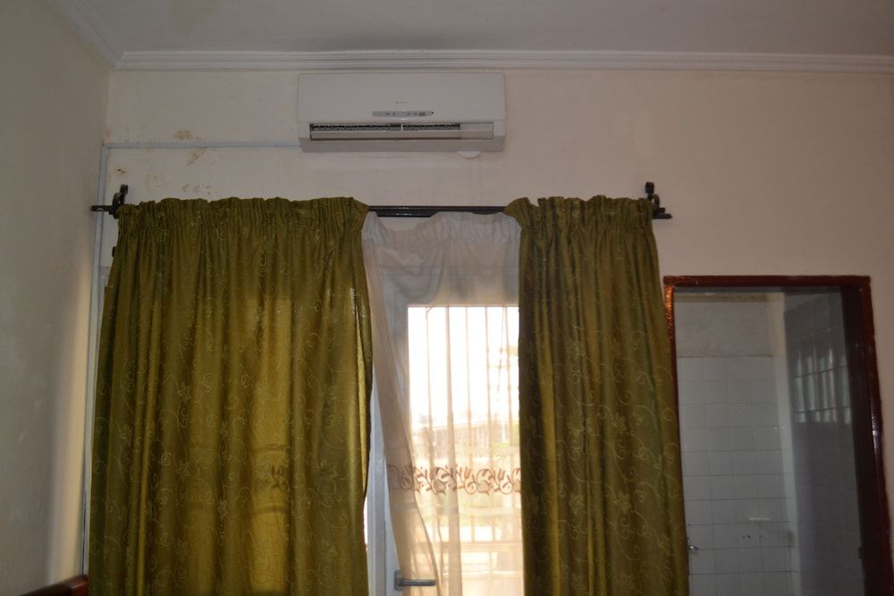 Hotel Le Diplomate Standard Double Room 2