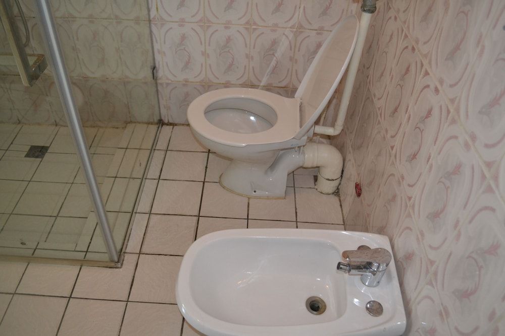 Hôtel La Falaise Bonanjo Standard Double Room 6