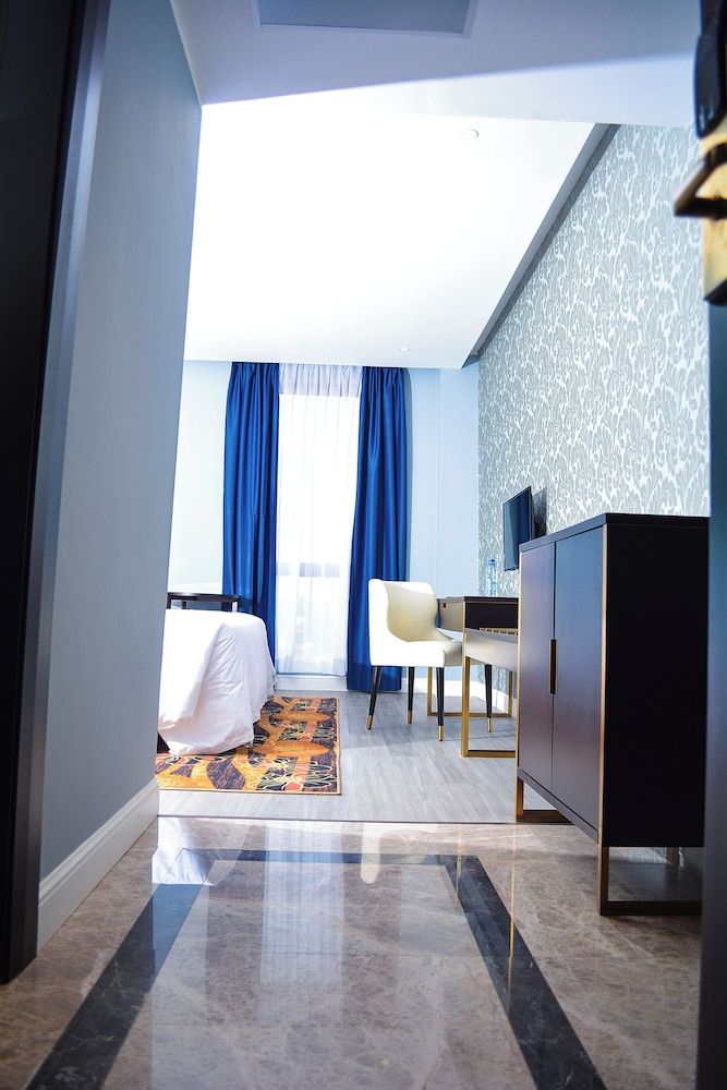 Djeuga Palace Deluxe Double Room 13