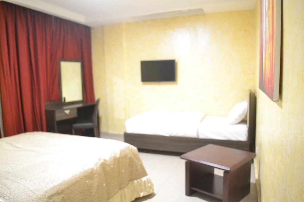 Noubou International Hotel Triple Room 2