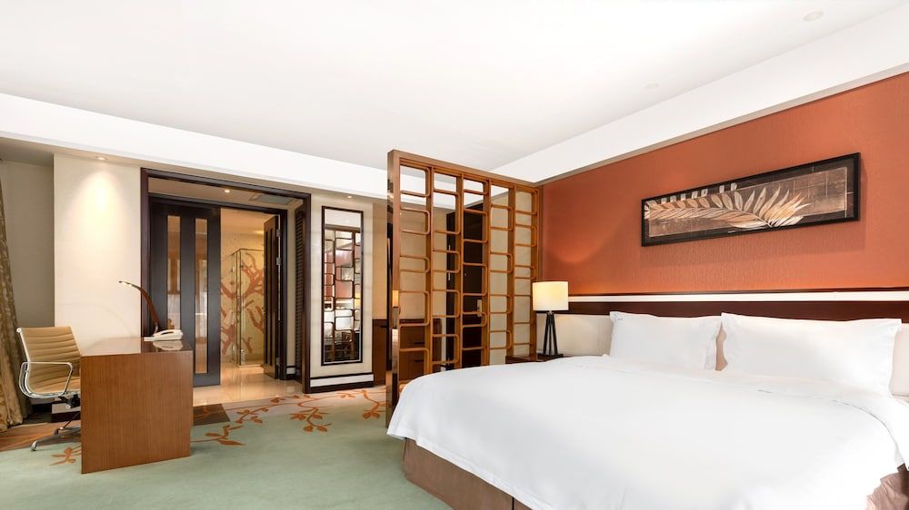 Suite, 1 King Bed