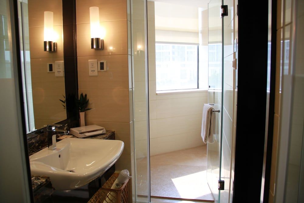 Venus Royal Hotel Yingbin GuangZhou Airport Haoyin Junior Suite 3