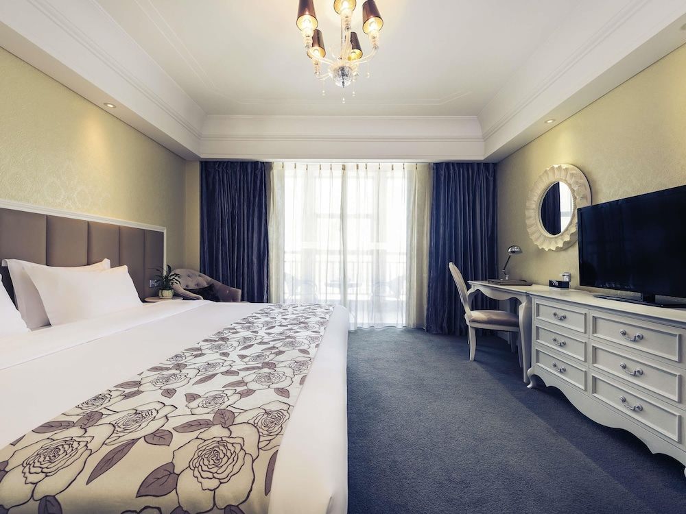 Mercure Xiamen International Conference and Exhibition Center Deluxe Room, 1 King Bed 4