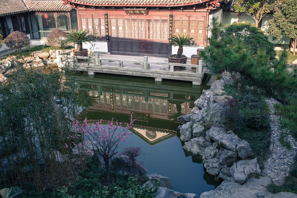 undefined Graceland Garden Court Hotel 4