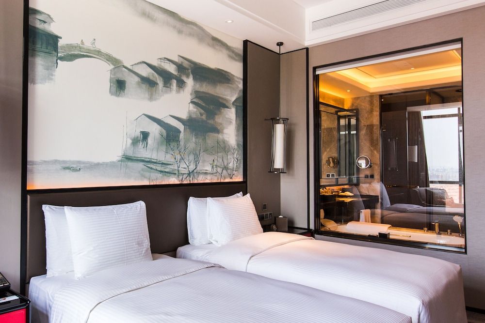 Wanda Realm Yiwu Deluxe River View Hollywood