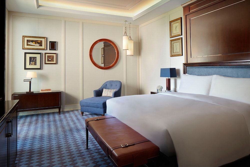 Deluxe Room, 1 King Bed, Balcony, Garden View