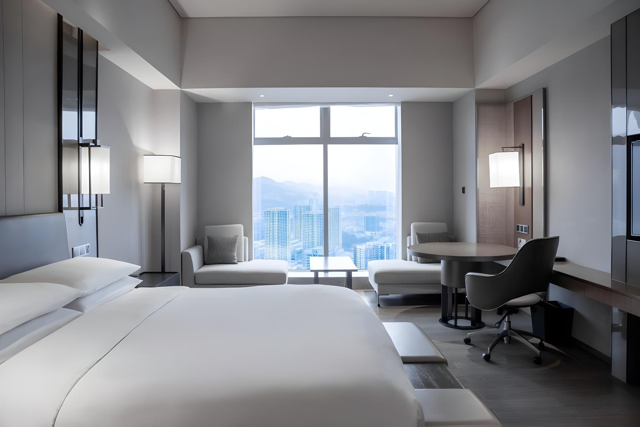 Guest room, 1 King, Mountain view