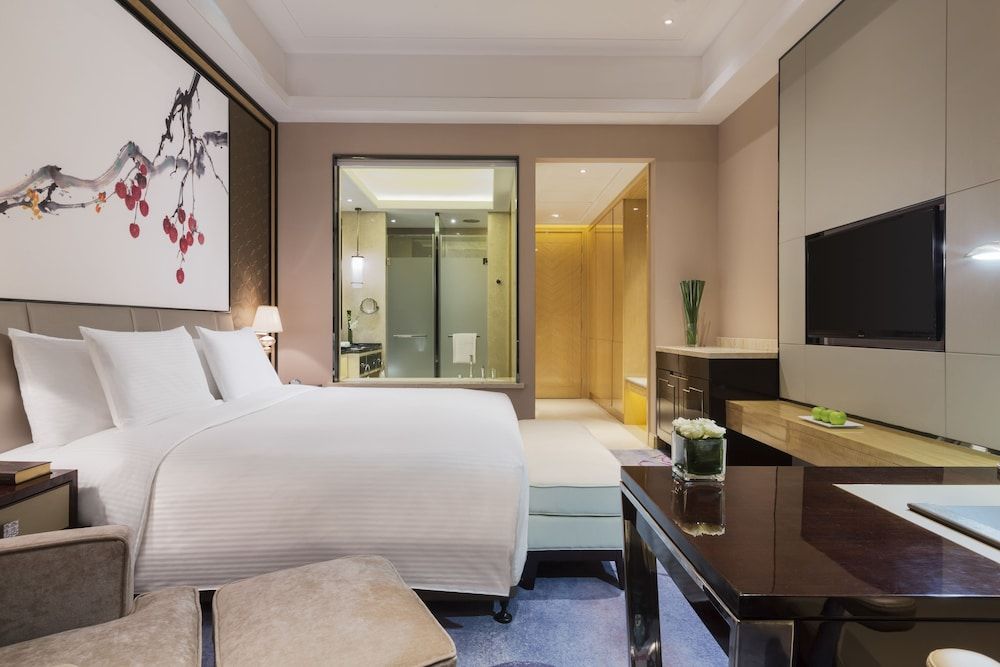 Executive King Room