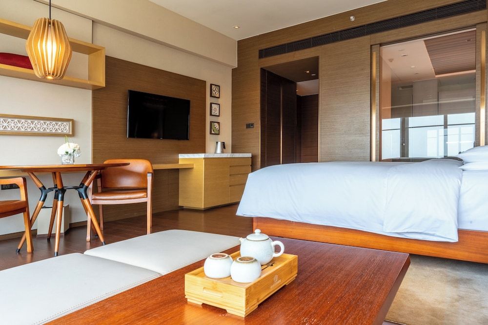 Deluxe Room, 1 King Bed