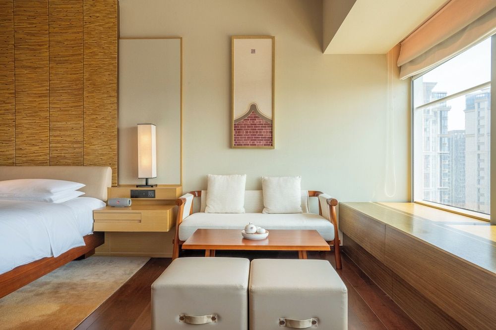 Deluxe Room, 1 King Bed