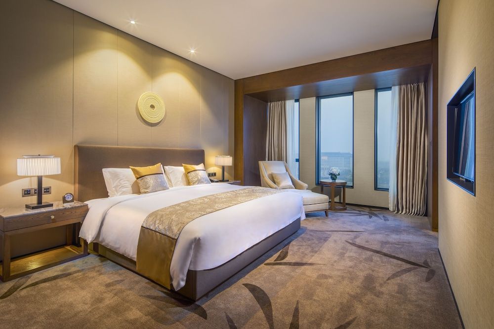 Superior Room, 1 King Bed, Non Smoking