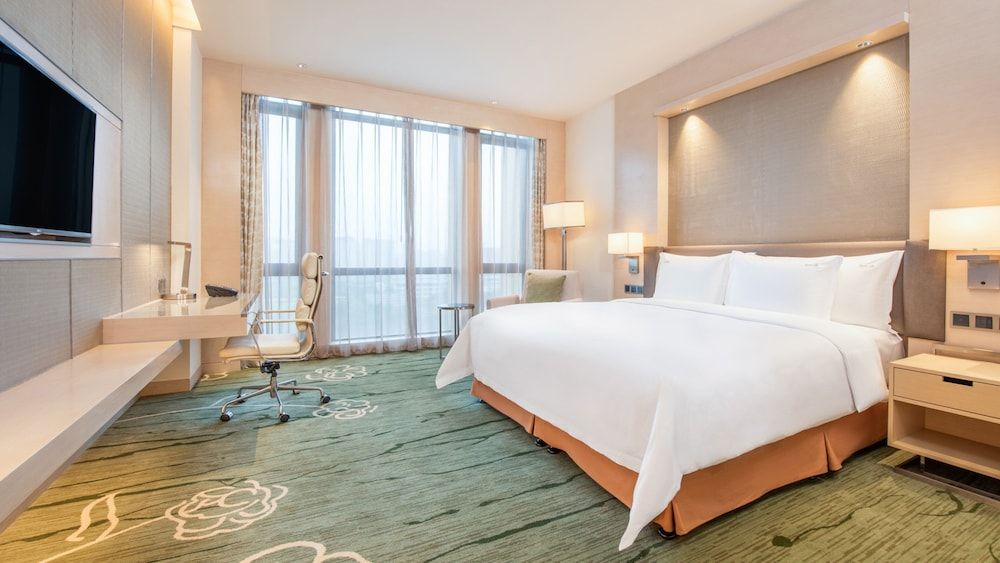Standard Room, 1 King Bed