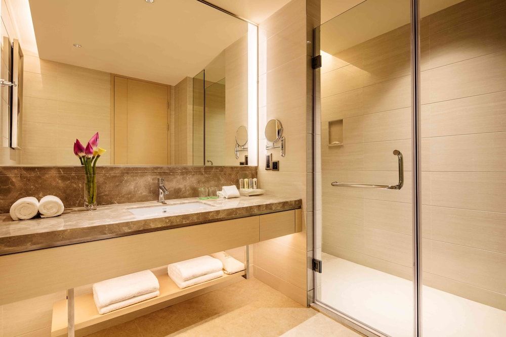 Holiday Inn Chongqing University Town by IHG Standard Room, 2 Twin Beds 2