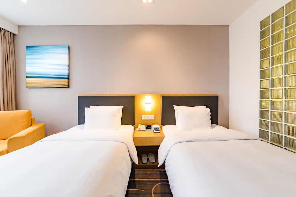 Standard Room, 2 Twin Beds (Minifridge)