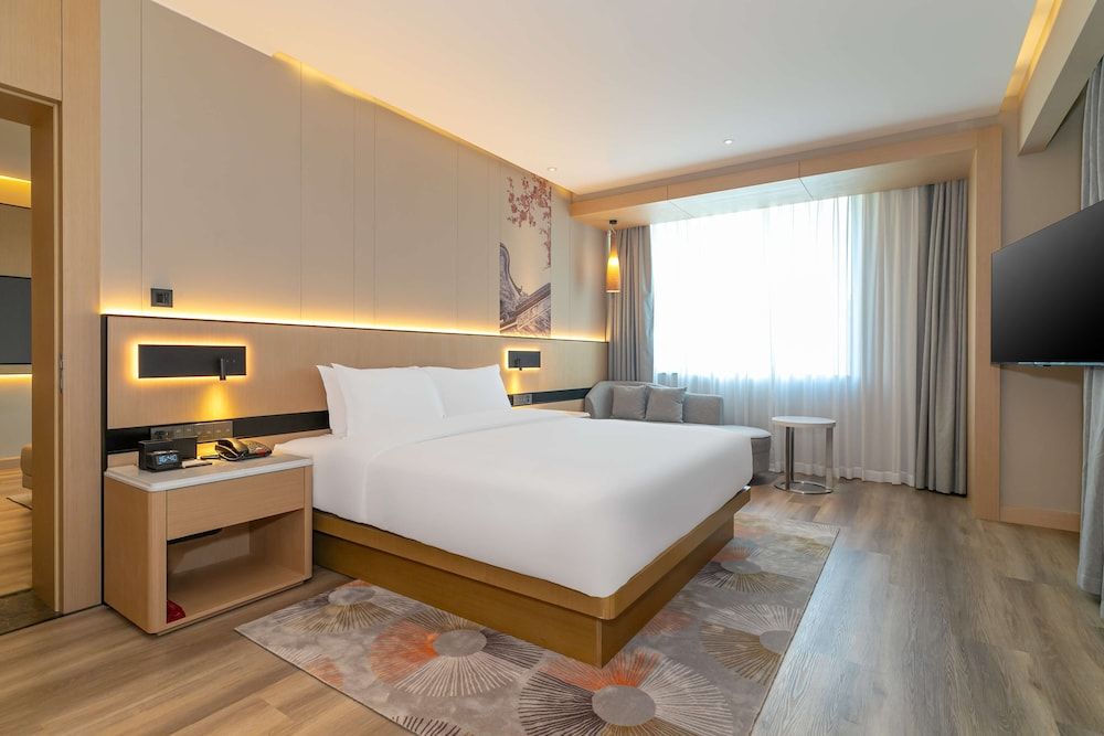Hilton Garden Inn Foshan Deluxe Suite, 1 King Bed 2