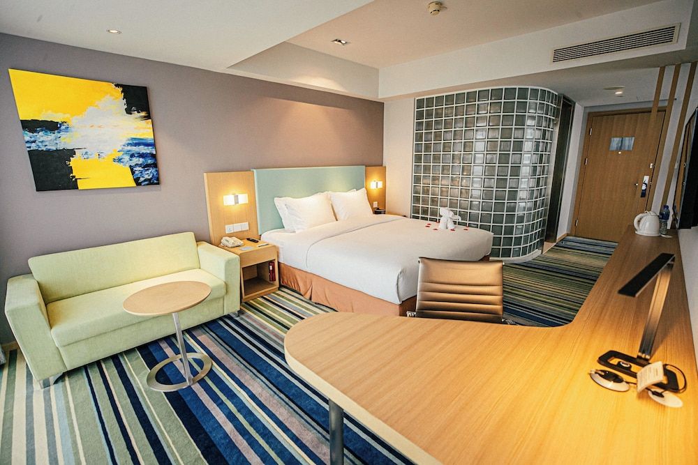 Standard Room, 1 King Bed