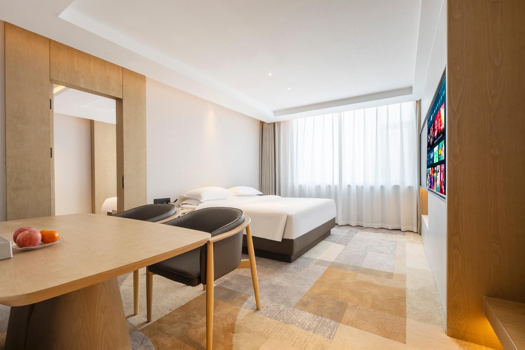 The Brigh Radiance Hotel Weihai Deluxe Family King Suite