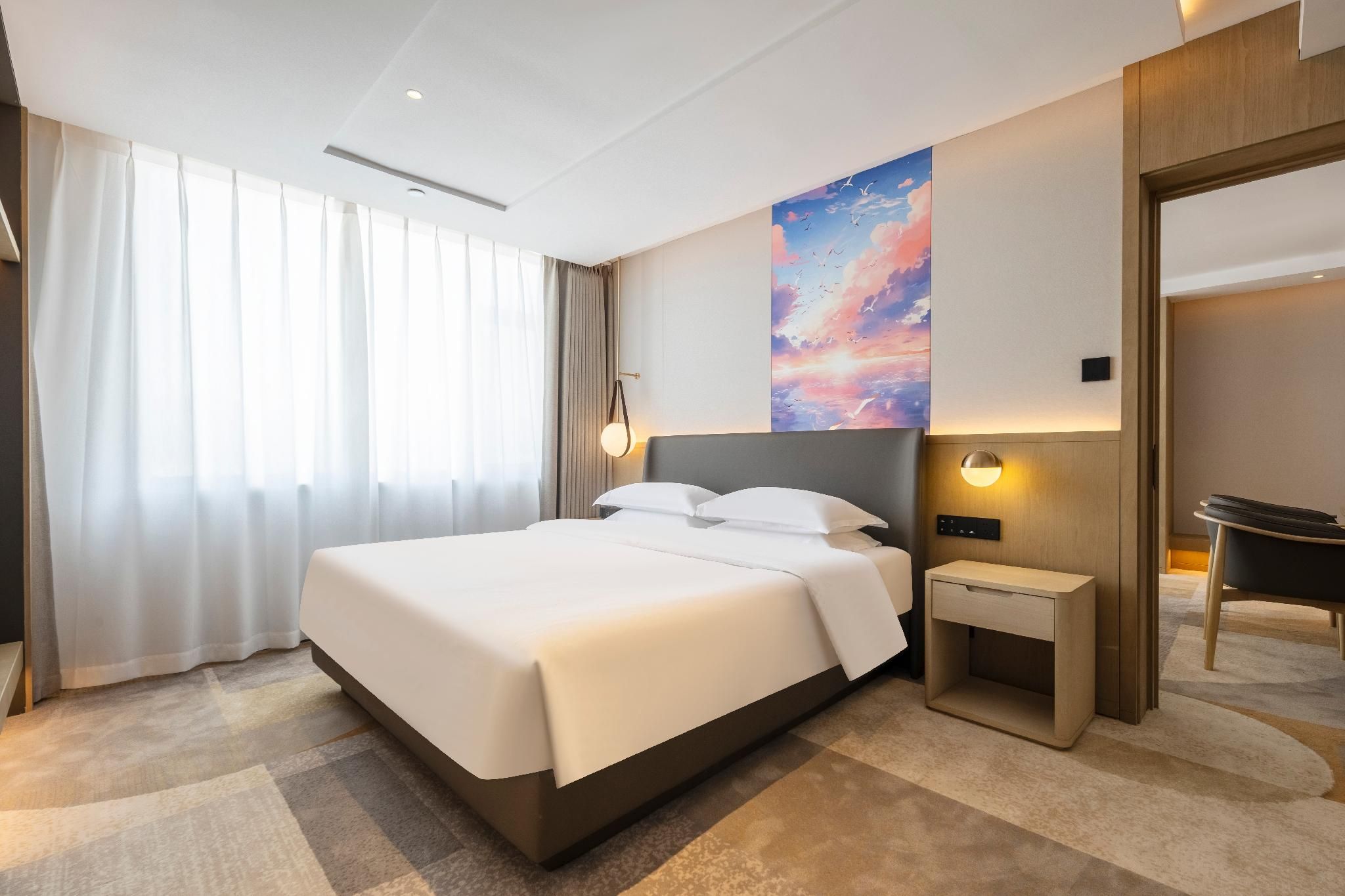 The Brigh Radiance Hotel Weihai Deluxe Family King Suite 2