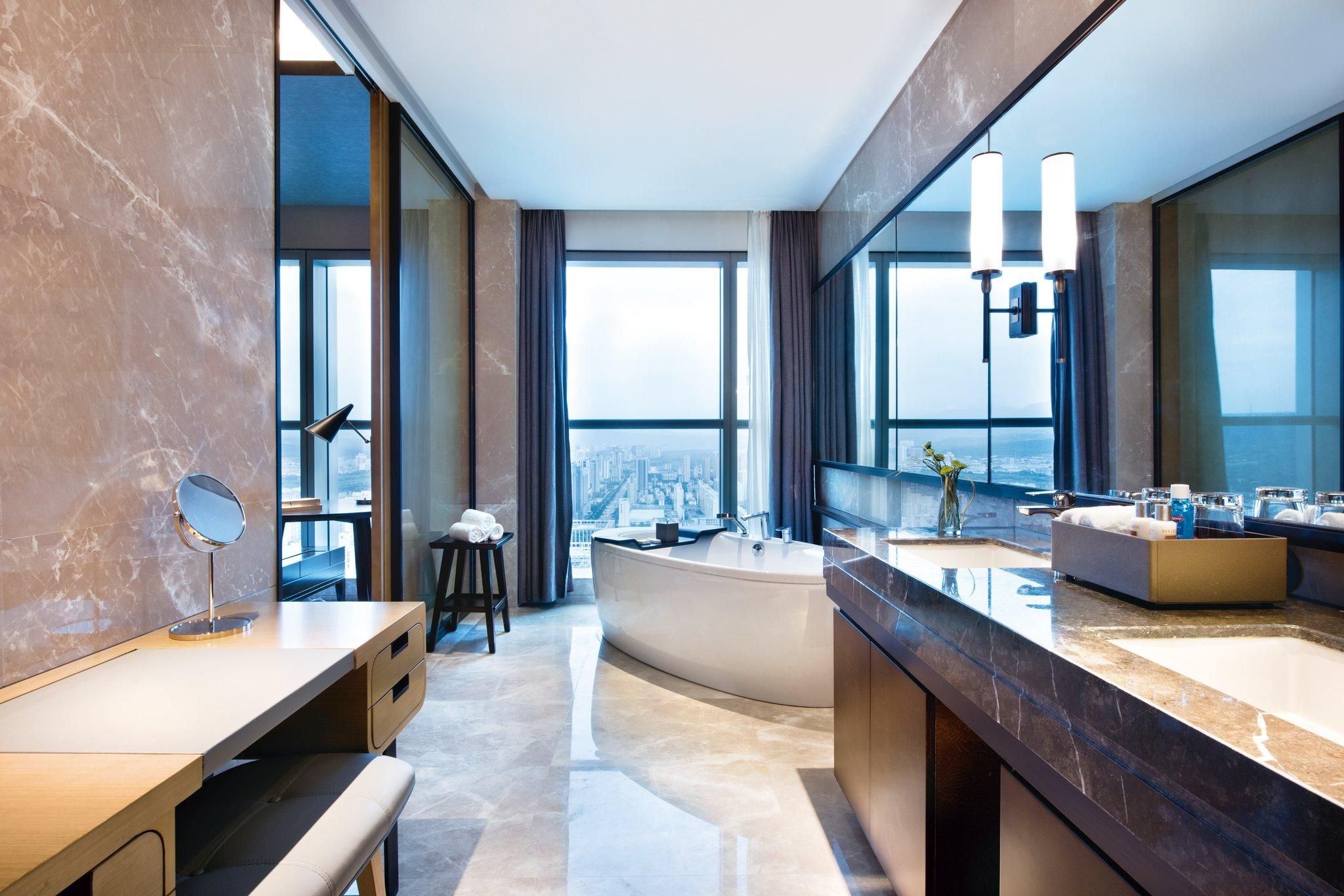 1 King Junior Suite River View