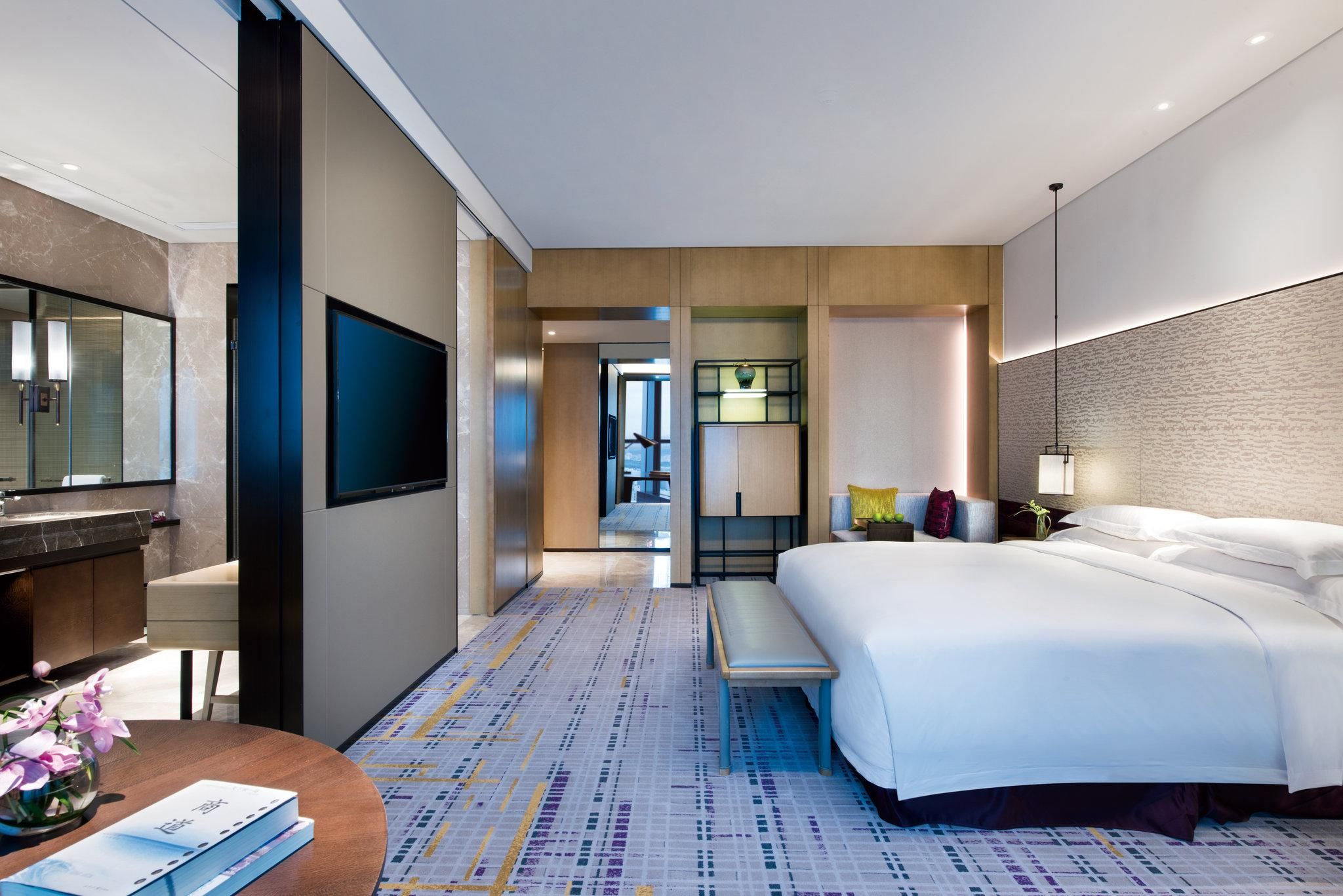 1 King Junior Suite River View