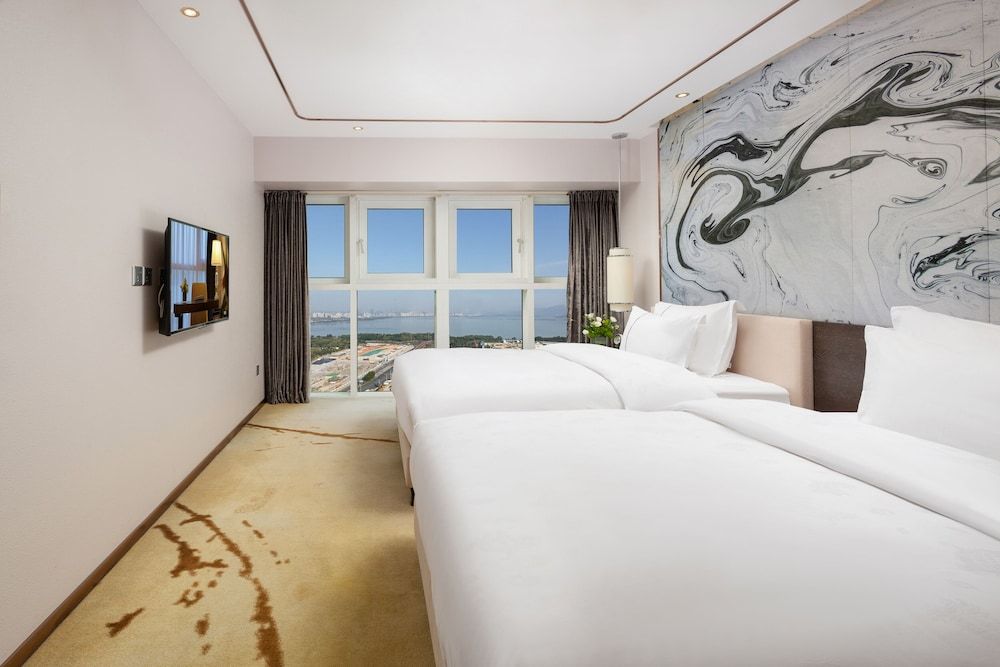 undefined Hisoar Hotel Shenzhen 3