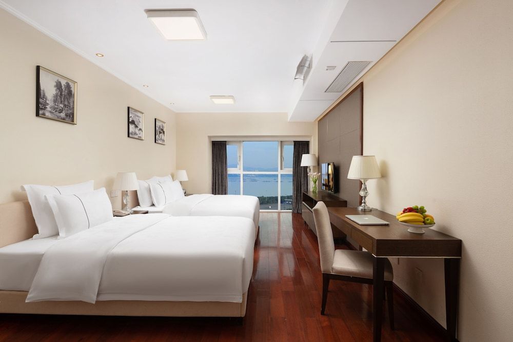 undefined Hisoar Hotel Shenzhen 4