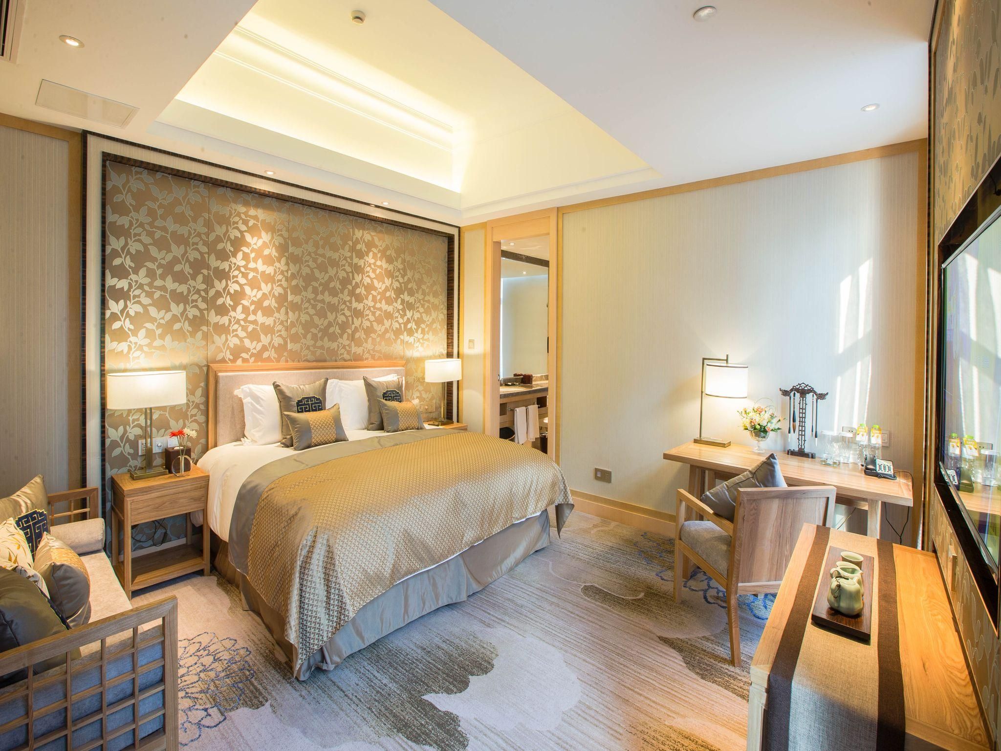Superior Queen Room