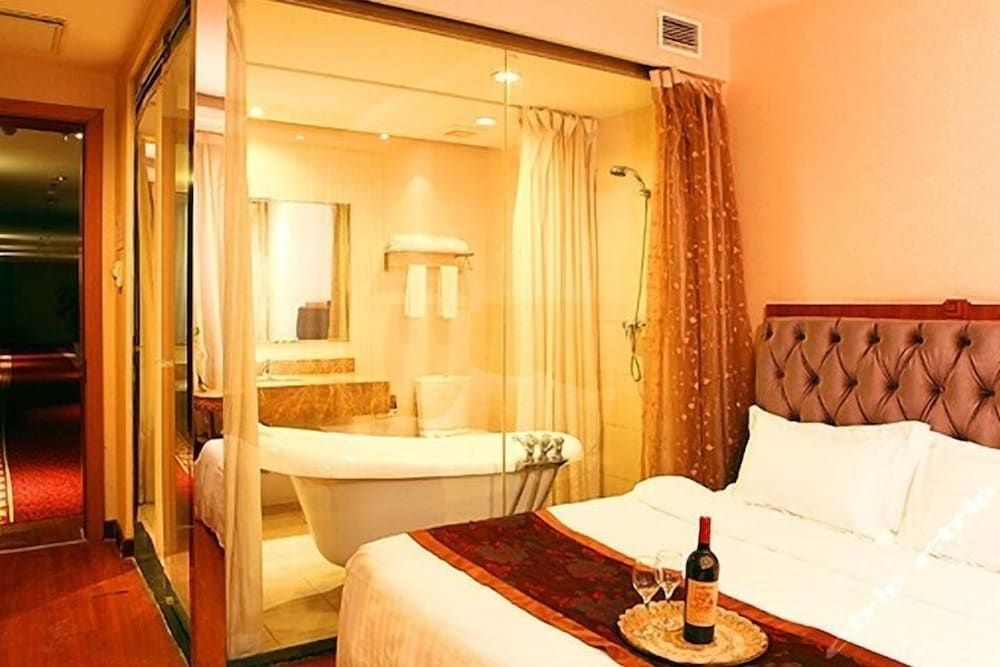 undefined Hot Spring Hotel 5