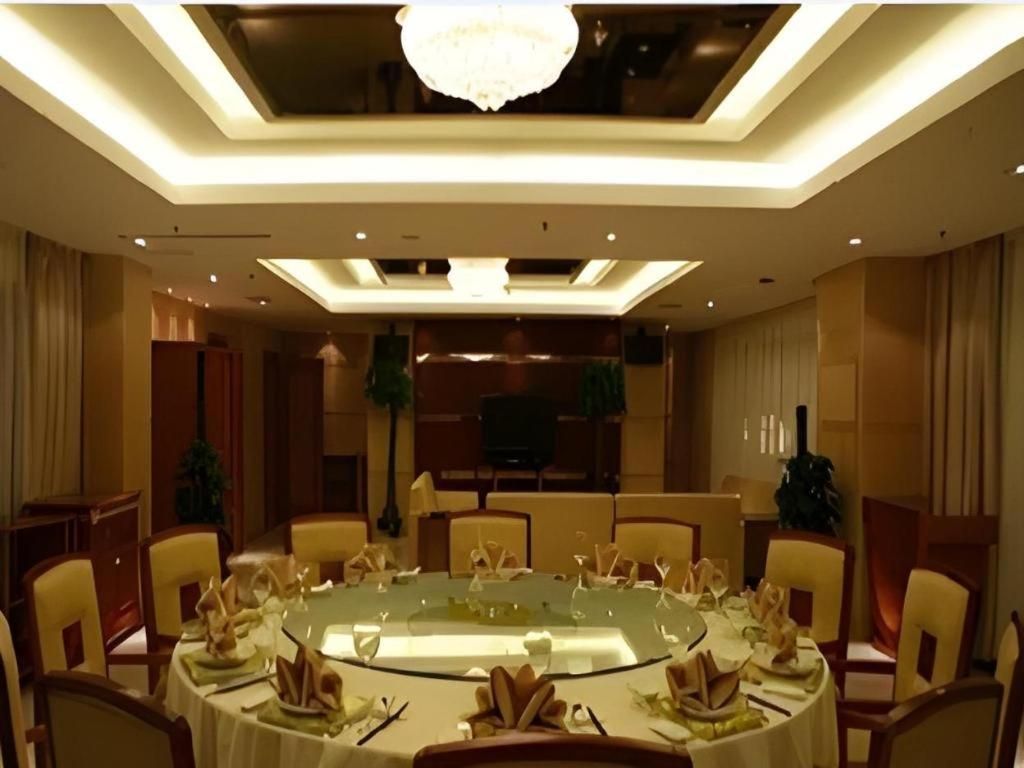 undefined Hot Spring Hotel 9