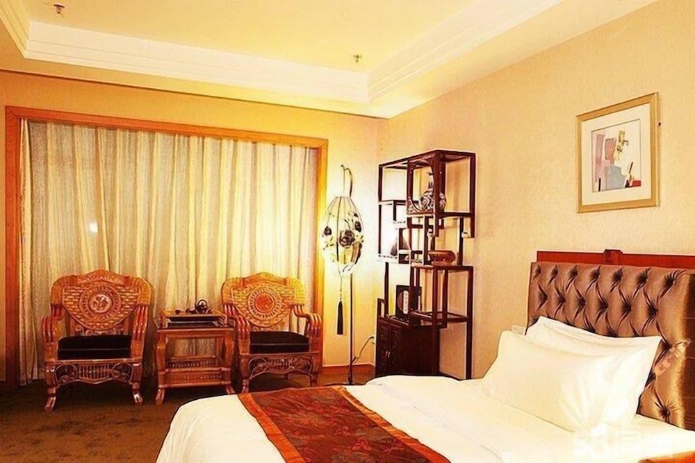 undefined Hot Spring Hotel 4