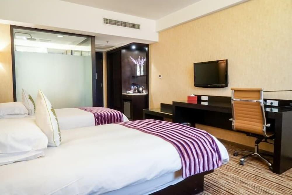Four Seasons Twin Room