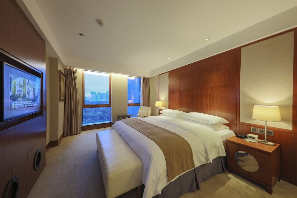 undefined L'Hermitage Hotel Shenzhen 5