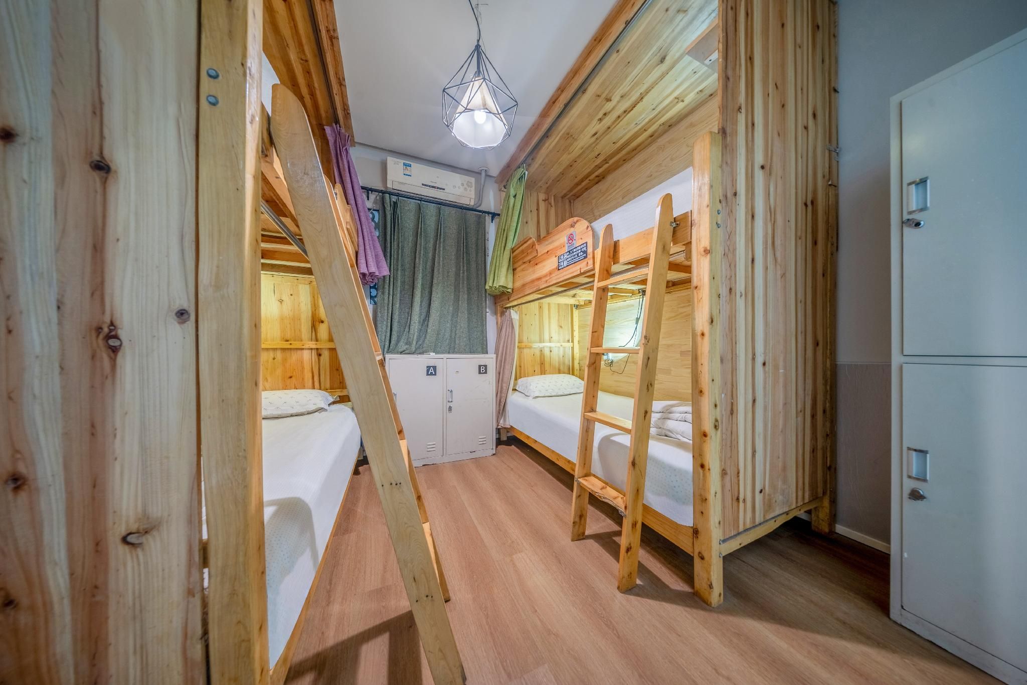 4 Bedded Room - Non-Smoking