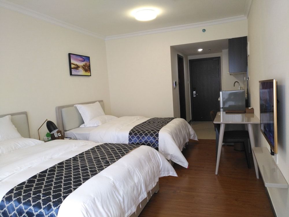 Luxury Twin Room, 2 Double Beds, City View
