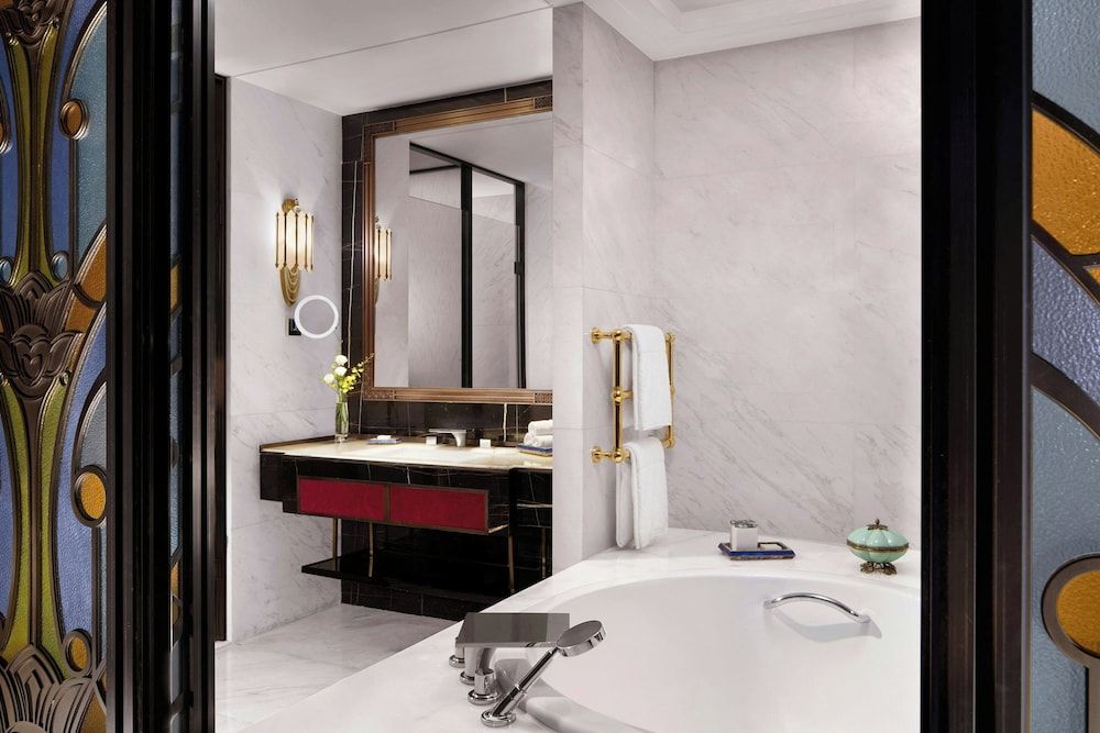 The St. Regis on the Bund, Shanghai Deluxe Yu Garden View Twin 3