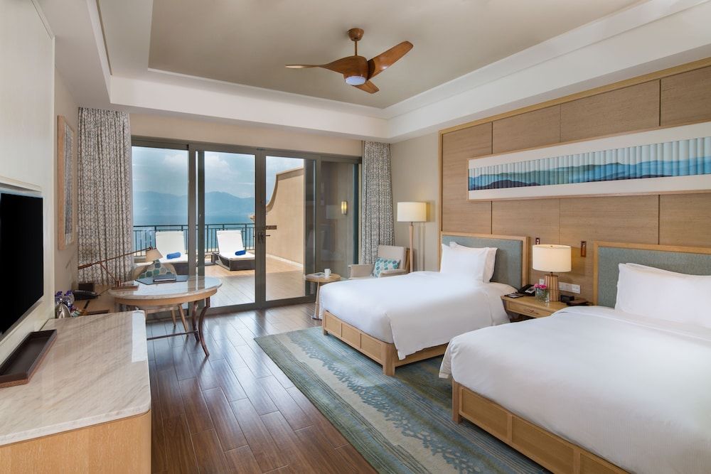 Hilton Yuxi Fuxian Lake Premier Twin Room, Balcony 3