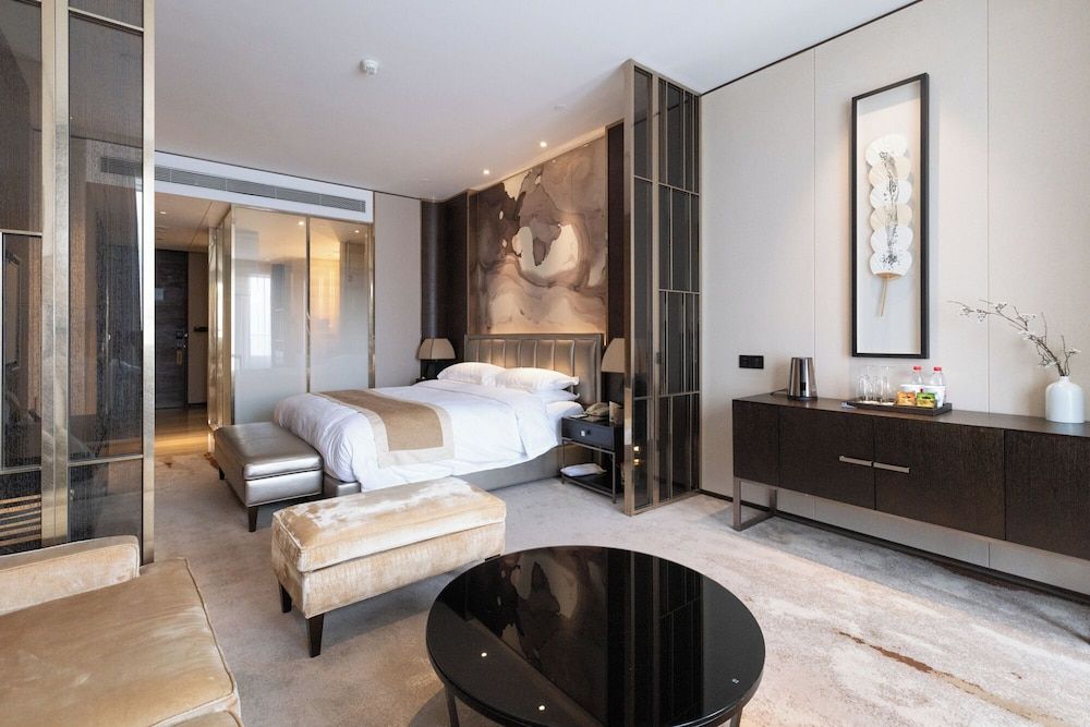 Executive King Room