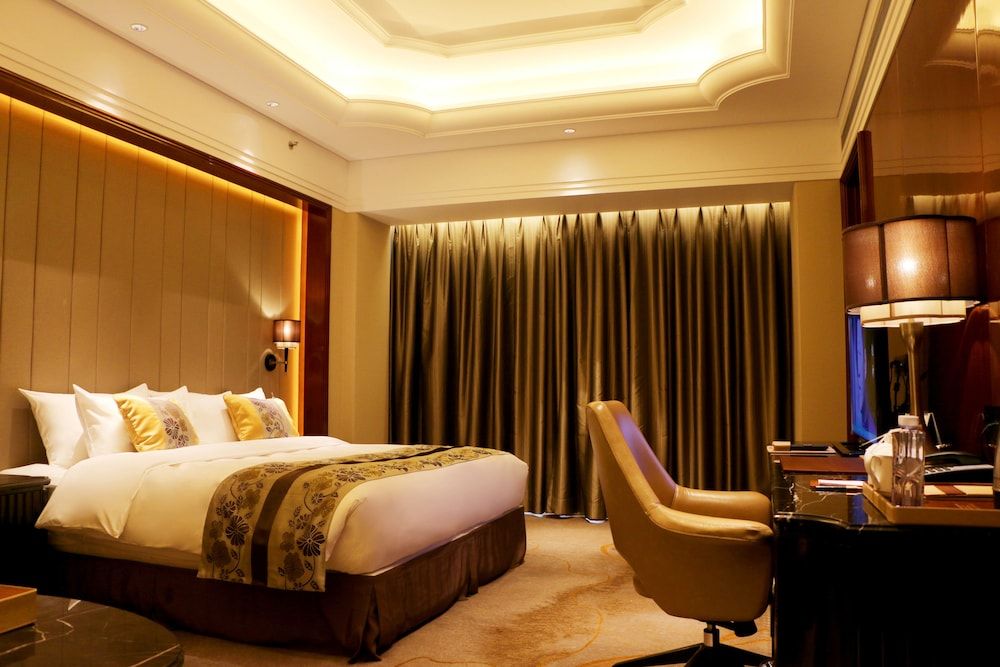 Deluxe Room, 1 King Bed