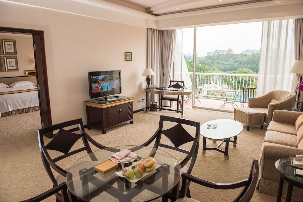 Deluxe Suite Room