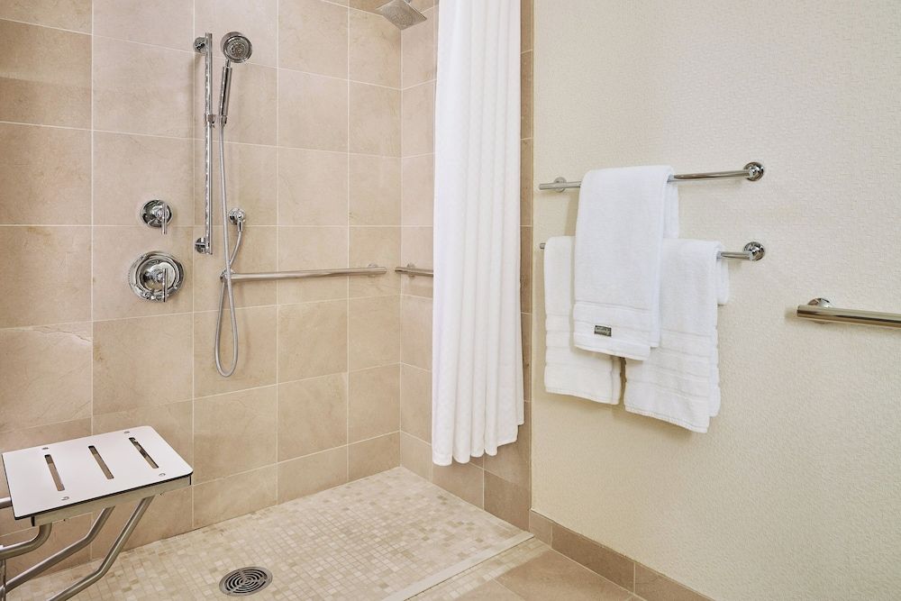 The Westin Michigan Avenue Chicago Traditional Room, 1 King Bed 9