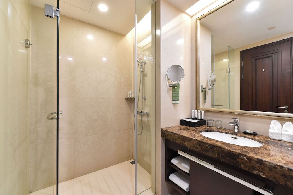 Evergreen Laurel Hotel Shanghai Standard Double Room 4